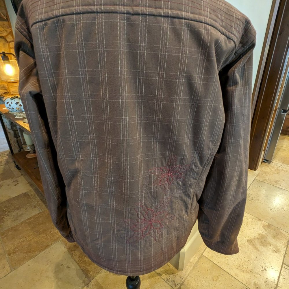 Embroidered Jacket from Mountain Hardwear - Picture 4 of 17